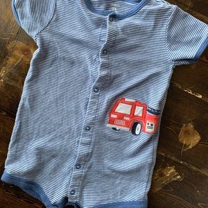 🌷 2 for $10 🌷Carter’s 24 month Romper